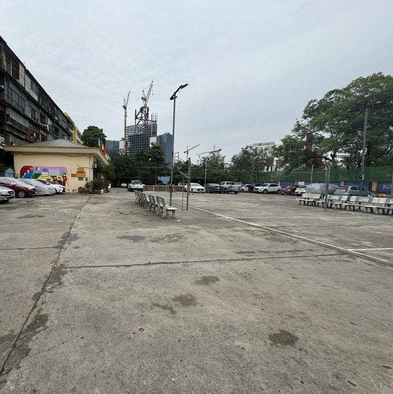 XUÂN ĐỈNH - NGÕ Ô TÔ ĐỖ CỬA- NGAY CẠNH  BÃI ĐỖ XE- Ở HOẶC ĐẦU TƯ XÂY CCMN CHO THUÊ ĐỀU TỐT.